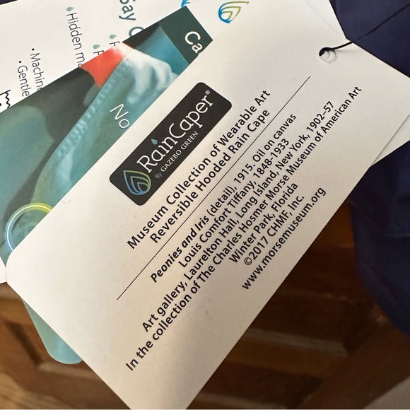 FINE ART RAINCAPER - TIFFANY PEONIES & IRIS TRAVEL CAPE -Reversible with… - Picture 9 of 11